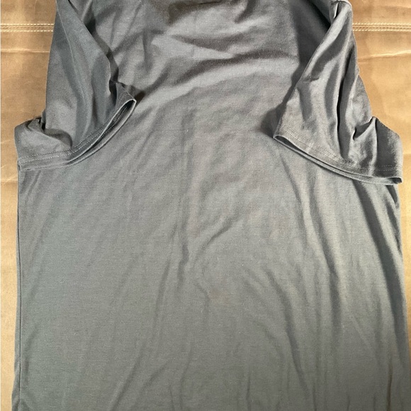 Rainbow Cloud T-Shirt (L) - Picture 3 of 3